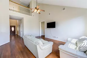 19727 Summerlin Dr, Katy, TX 77449 - Photo 9