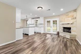 126 Wood Manor Ln, Sour Lake, TX 77659 - Photo 3