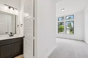 16127 Rustling Woods Rd, Conroe, TX 77302 - Photo 9