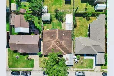 261 W Spreading Oak Drive, Houston, TX 77076 - Photo 29