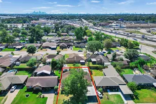 261 W Spreading Oak Dr, Houston, TX 77076 - Photo 27