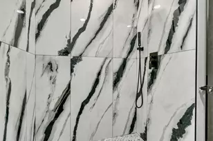 261 W Spreading Oak Dr, Houston, TX 77076 - Photo 25