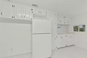 807 Aron St, Baytown, TX 77520 - Photo 7