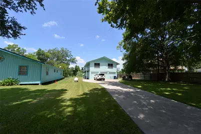 247 Selkirk Drive, Bay City, TX 77414 - Photo 1