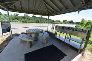 247 Selkirk Dr, Bay City, TX 77414 - Photo 5