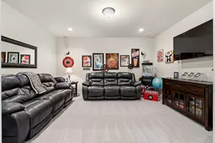 9606 Longmire Creek Way, Conroe, TX 77304 - Photo 11