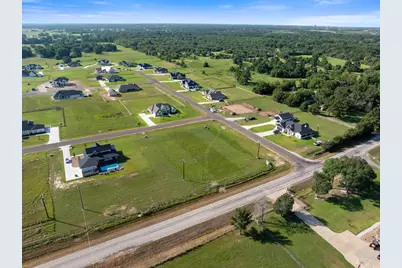 7801 Mathis Creek Drive, Bryan, TX 77808 - Photo 5