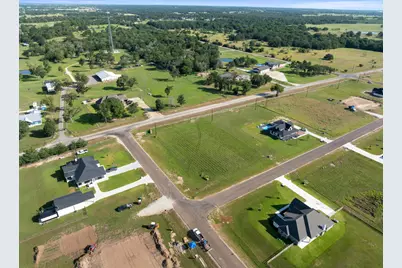 7801 Mathis Creek Drive, Bryan, TX 77808 - Photo 7