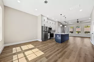 5949 Collingsworth St, Houston, TX 77026 - Photo 7