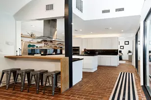 10 W Shady Ln, Houston, TX 77063 - Photo 17