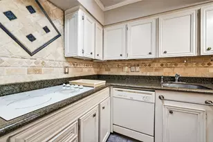 909 Silber Rd, Houston, TX 77024 - Photo 13