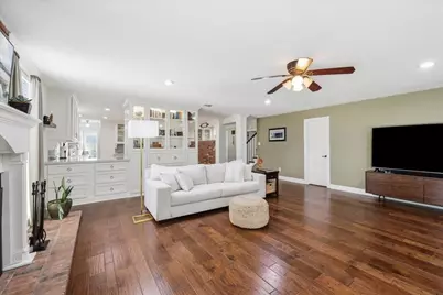 4702 Frost Place, Orange, TX 77630 - Photo 7