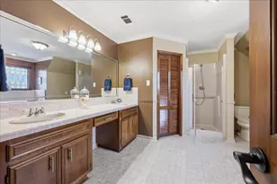 4702 Frost Pl, Orange, TX 77630 - Photo 23