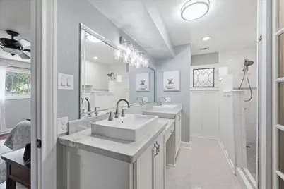 4702 Frost Place, Orange, TX 77630 - Photo 15
