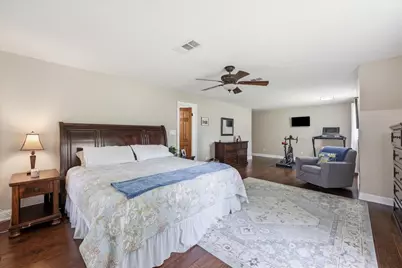 4702 Frost Place, Orange, TX 77630 - Photo 13