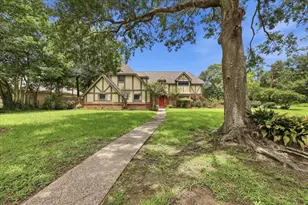 4702 Frost Pl, Orange, TX 77630 - Photo 1