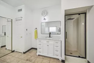 2503 Hodges Bend Cir, Sugar Land, TX 77479 - Photo 13