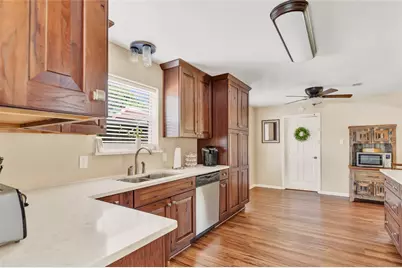 203 S Fm 565 S, Baytown, TX 77523 - Photo 19