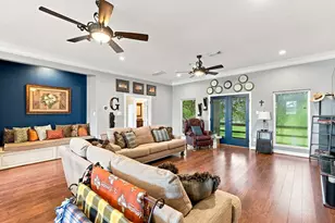 746 12th St, Dickinson, TX 77539 - Photo 5