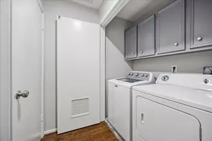 727 Bunker Hill Rd, Houston, TX 77024 - Photo 21