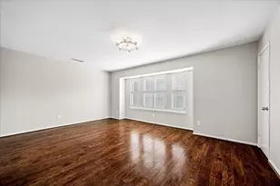 727 Bunker Hill Rd, Houston, TX 77024 - Photo 19
