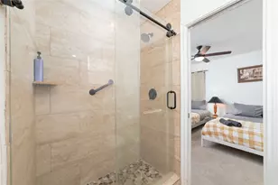 1421 Confederate Rd, Houston, TX 77055 - Photo 17