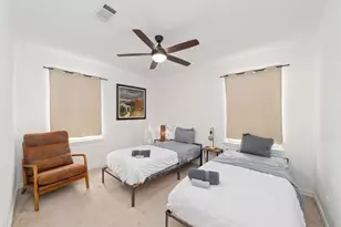 1421 Confederate Rd, Houston, TX 77055 - Photo 13