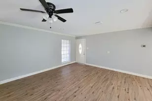 6109 Arthington St, Houston, TX 77053 - Photo 9