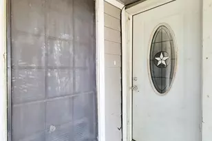 6109 Arthington St, Houston, TX 77053 - Photo 3