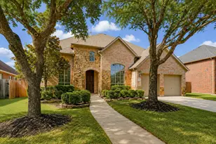 3814 Bluffstone Ct, Sugar Land, TX 77479 - Photo 5