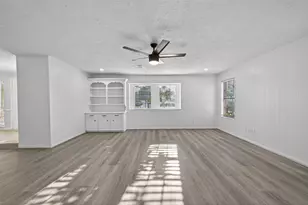 6038 Greenmont Dr, Houston, TX 77092 - Photo 11