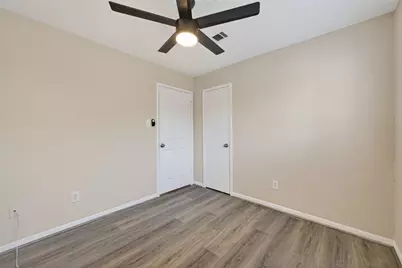 6038 Greenmont Drive, Houston, TX 77092 - Photo 27