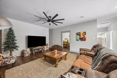 511 Chimney Cove Drive, Marble Falls, TX 78654 - Photo 11