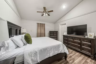 14854 Shottery Drive, Houston, TX 77015 - Photo 13