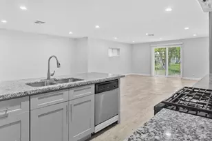 12002 Leitrim Way, Houston, TX 77047 - Photo 7
