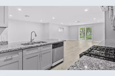 12002 Leitrim Way, Houston, TX 77047 - Photo 7