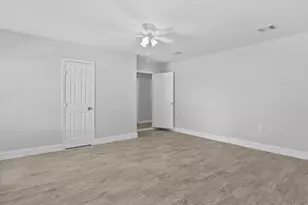 12002 Leitrim Way, Houston, TX 77047 - Photo 11