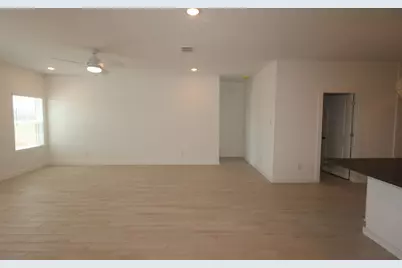 7811 Jasper Meadows Way, Angleton, TX 77515 - Photo 5