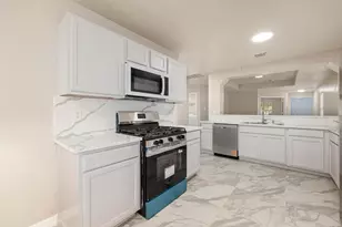 9230 Wolcott Park Ln, Houston, TX 77075 - Photo 15