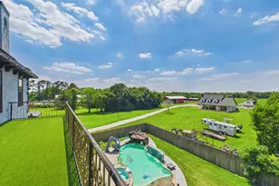 1259 County Rd 147, Alvin, TX 77511 - Photo 37