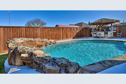 306 Matula Avenue, Schulenburg, TX 78956 - Photo 17