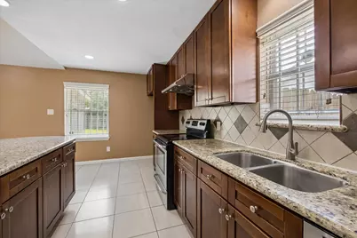 12015 Sea Shore Drive, Houston, TX 77072 - Photo 3