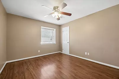 12015 Sea Shore Drive, Houston, TX 77072 - Photo 9