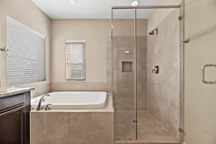 8910 Highgate Ln, Houston, TX 77080 - Photo 15