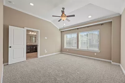 8910 Highgate Lane, Houston, TX 77080 - Photo 13