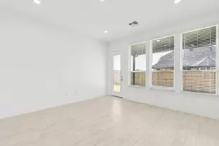 6710 Alejandro Pl, Baytown, TX 77523 - Photo 15