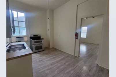 1910 Avenue N #4, Galveston, TX 77550 - Photo 3
