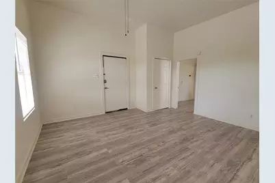 1910 Avenue N #4, Galveston, TX 77550 - Photo 5