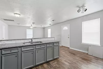 4226 Coke Street, Houston, TX 77020 - Photo 9