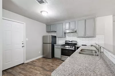 4226 Coke Street, Houston, TX 77020 - Photo 7